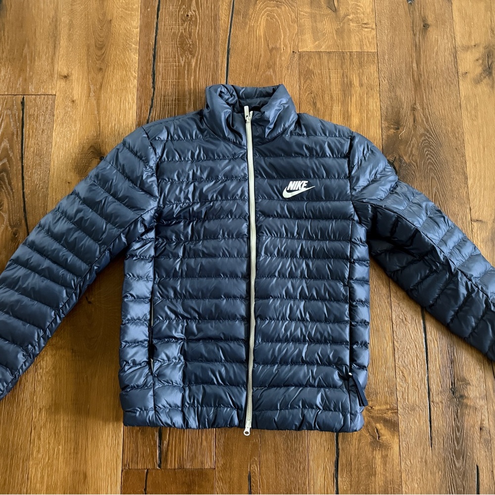 NWT Men’s Nike Navy Puffer Jacket